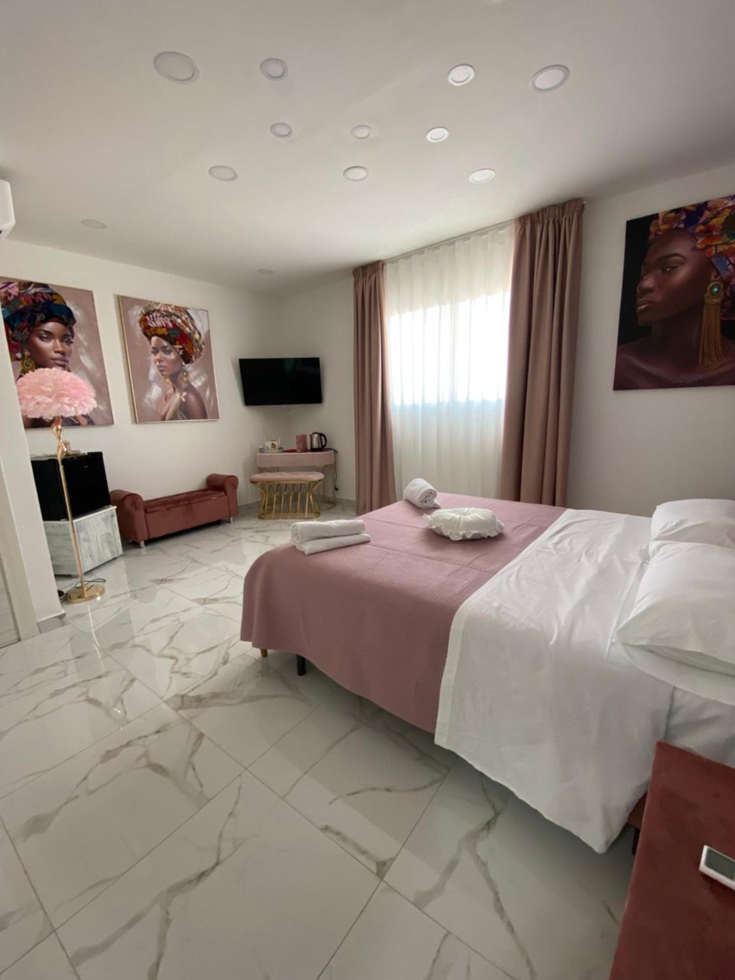 Seven7 Rooms CTA Exteriér fotografie